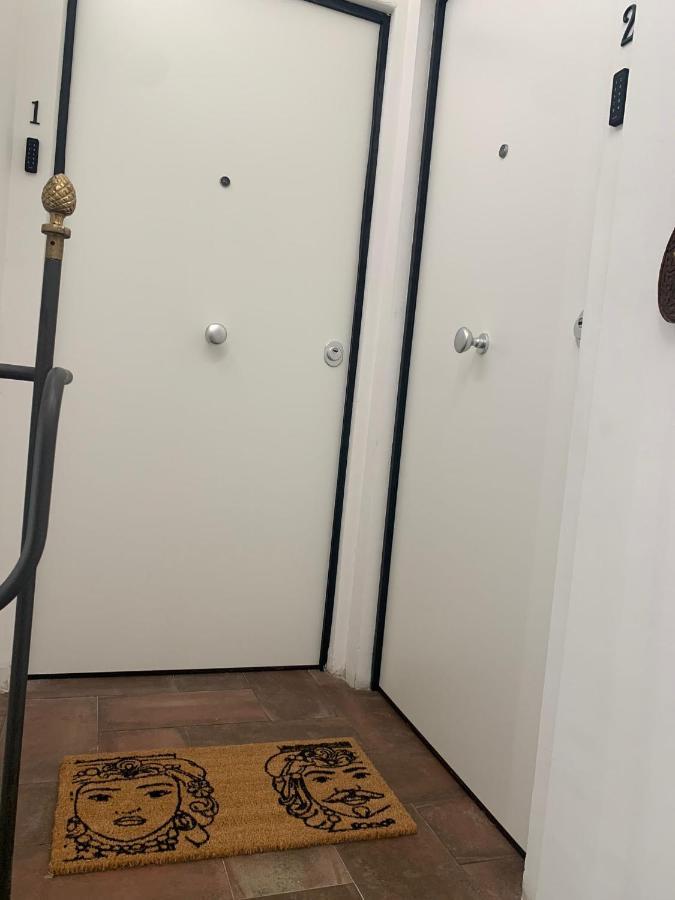 Calderai 82 Suites 1 E 2 Palermo Bagian luar foto