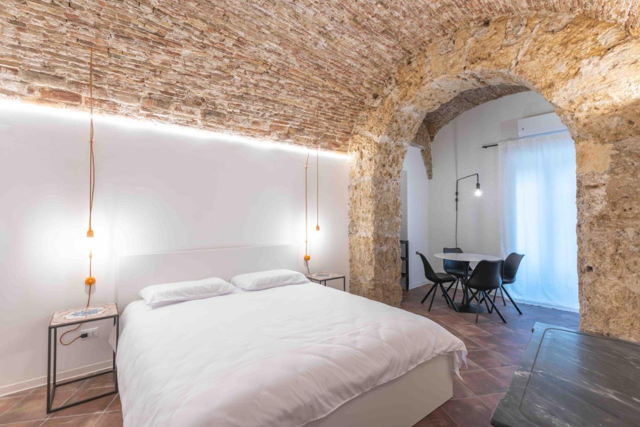 Calderai 82 Suites 1 E 2 Palermo Bagian luar foto